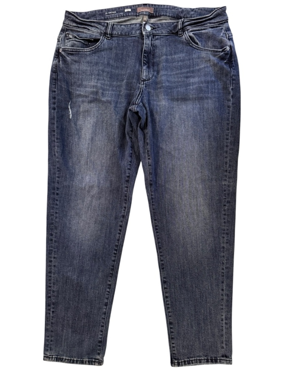 DL1961 Riley Boyfriend Straight Jeans Size 32 Medium Wash 29” Inseam Relaxed Fit